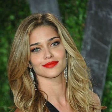 ANA BEATRIZ BARROS